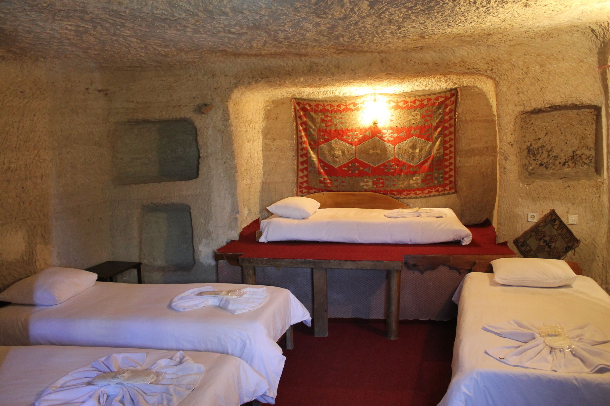 Yasin'S Place Backpackers Cave Hostel Göreme Eksteriør billede