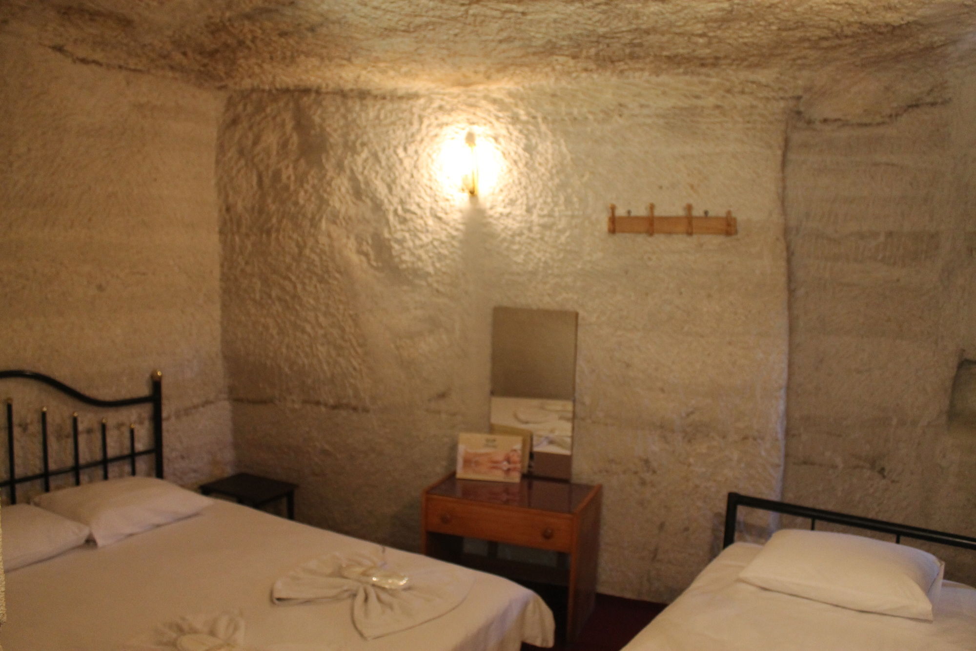 Yasin'S Place Backpackers Cave Hostel Göreme Eksteriør billede